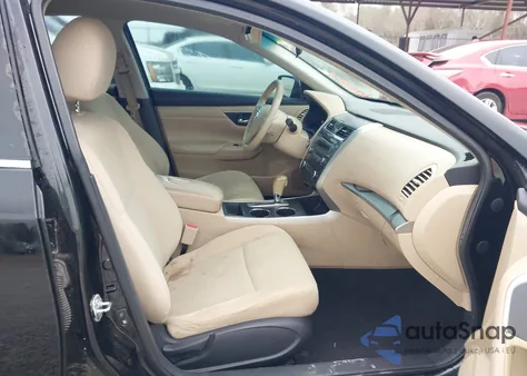 2015 Nissan Altima 2.5 S z USA, uszkodzony, nr VIN 1N4AL3AP0FN407973